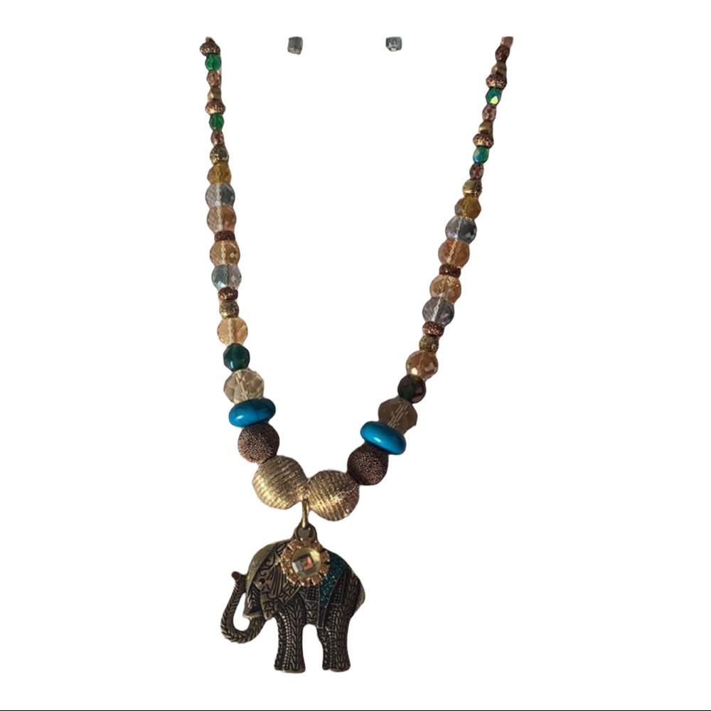 Handcrafted Rhinestone Elephant Crystal Set - Picture 2 of 8